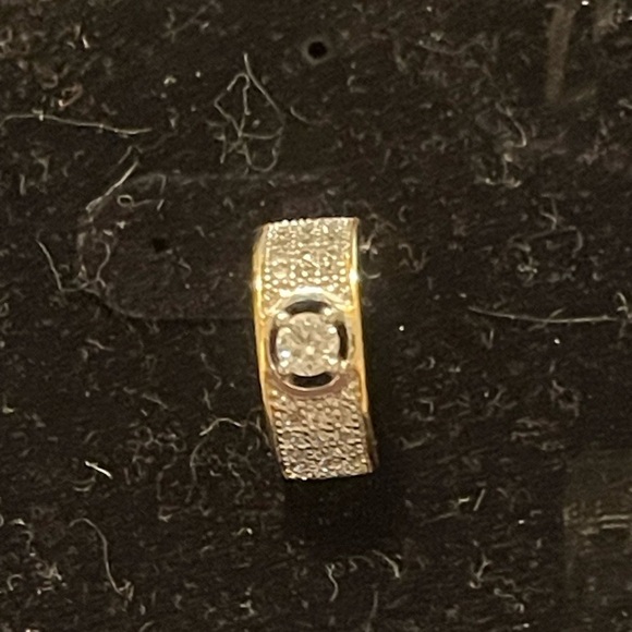 L'Amour Silver and Crystal Earrings - Picture 2 of 3